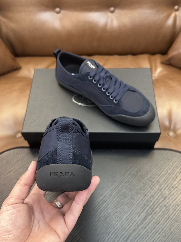 Prada 프라다 남성 나일론 운동화 001-227640