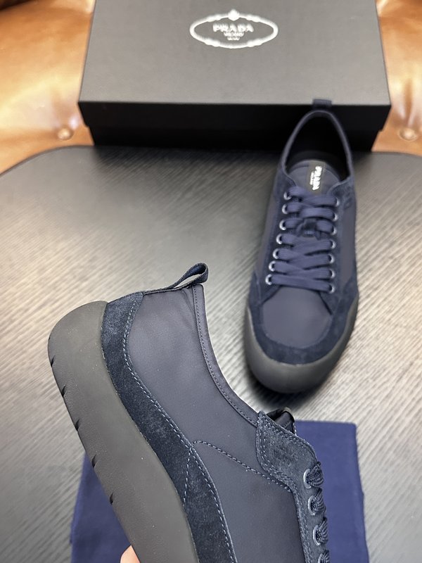 Prada 프라다 남성 나일론 운동화 001-227640