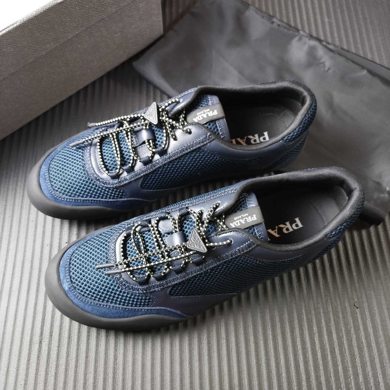 프라다 PRADA 블루 캐주얼 운동화 001-227647