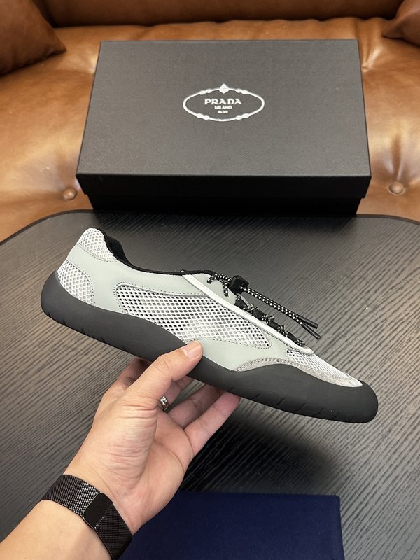 Prada 프라다 남성 나일론 운동화 001-227651