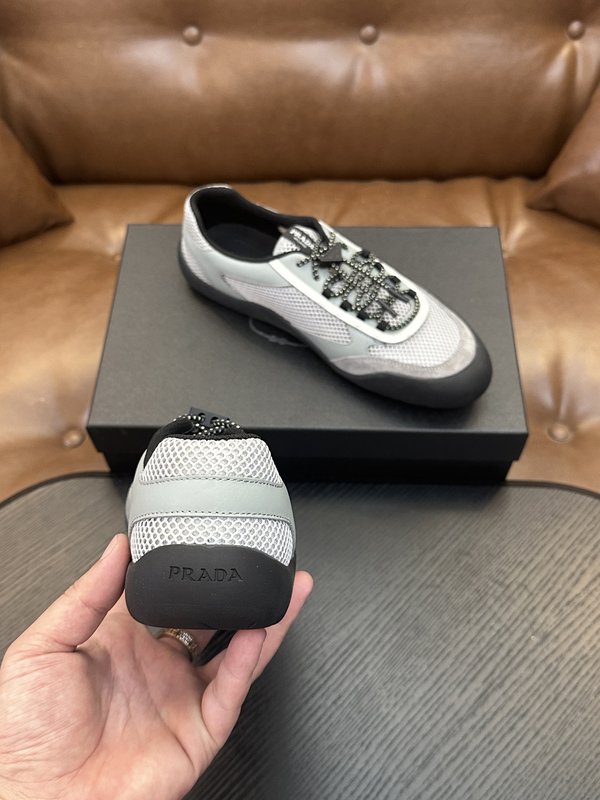 Prada 프라다 남성 나일론 운동화 001-227651