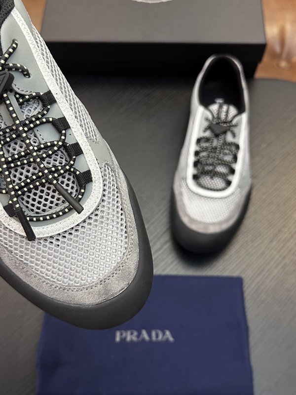 Prada 프라다 남성 나일론 운동화 001-227651