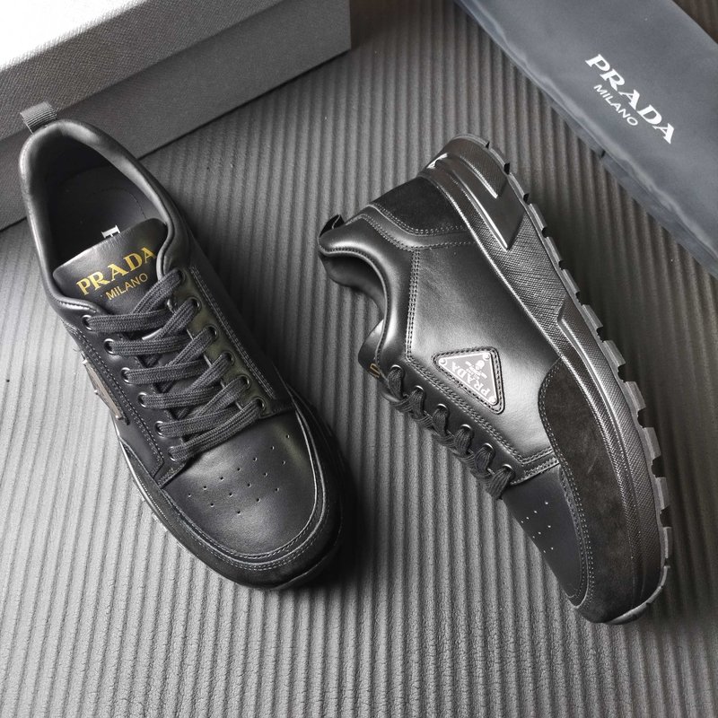 프라다 PRADA 블랙 레더 운동화 001-227657