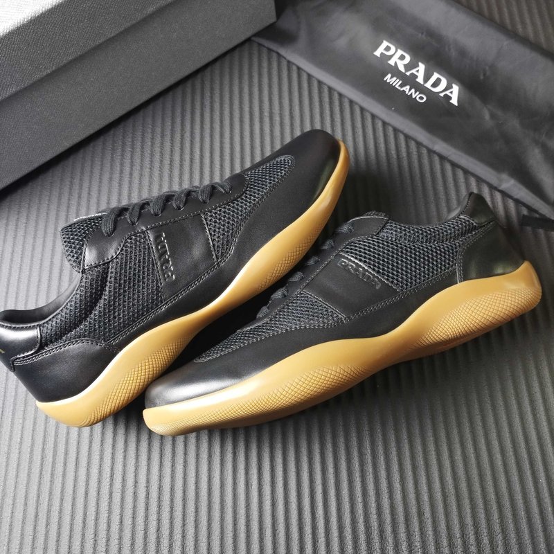 프라다 PRADA 클래식 캐주얼 운동화 001-227659