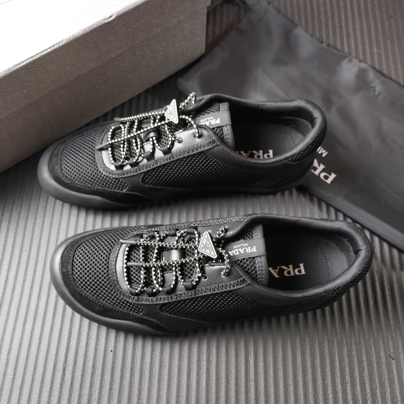 PRADA 프라다 클래식 캐주얼 운동화 001-227674
