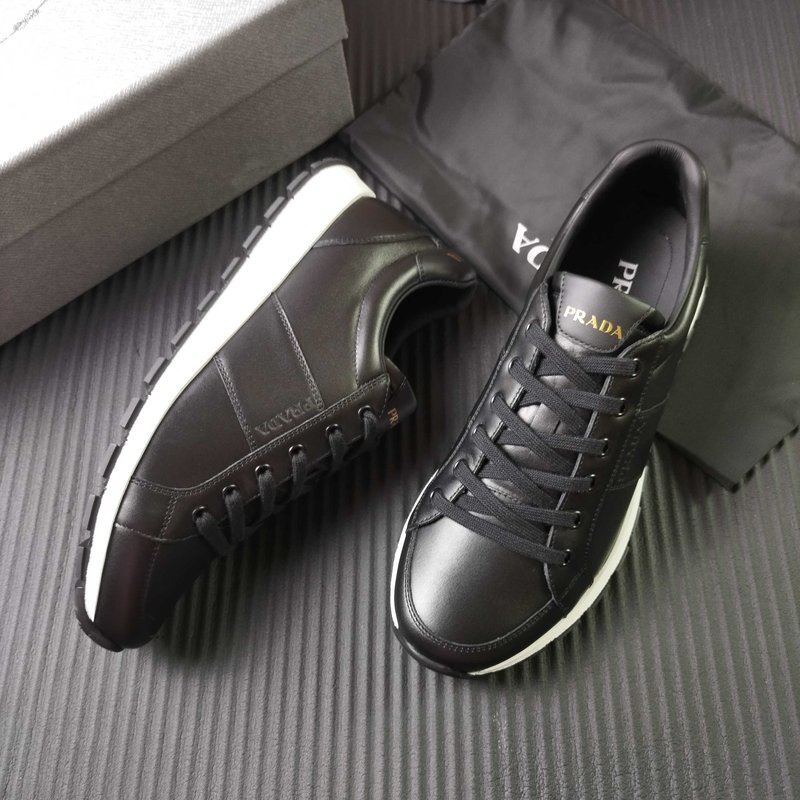 PRADA 블랙 캐주얼 스니커즈 001-227703