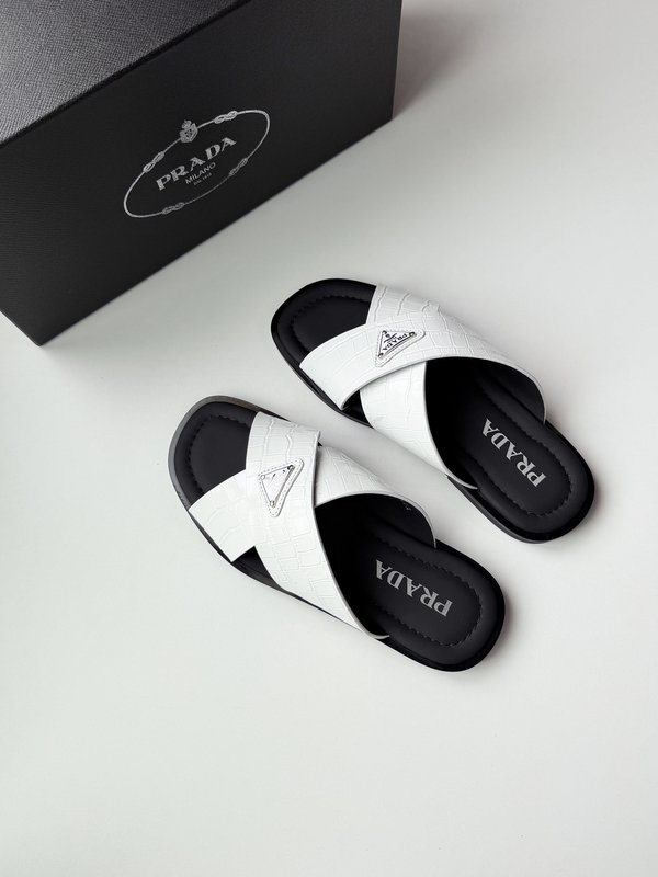 Prada 클래식 메탈 로고 크로스 샌들 001-227716