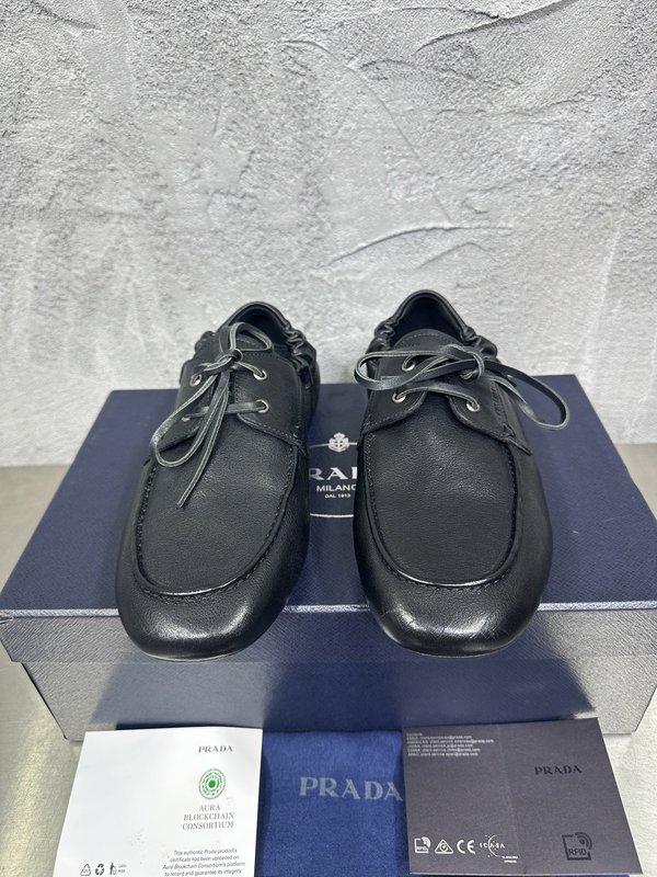 PRADA 레트로 남성 레이어드 캐주얼 가죽슈즈 001-227717