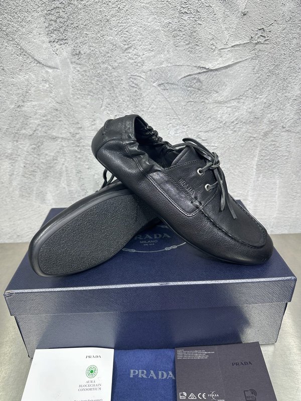 PRADA 레트로 남성 레이어드 캐주얼 가죽슈즈 001-227717