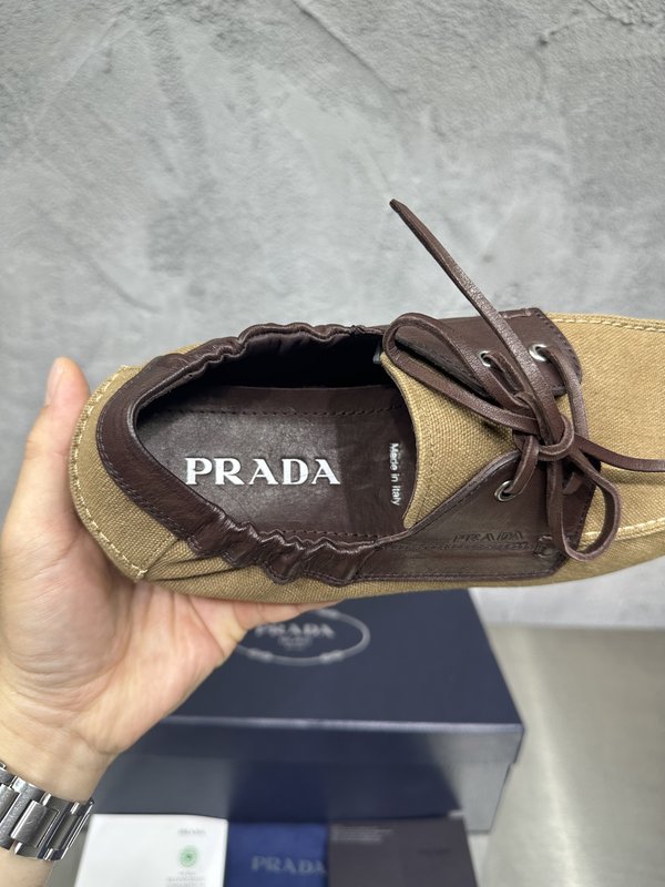 PRADA 레트로 남성 스플라이스 워시드 캐주얼 슈즈 001-227719