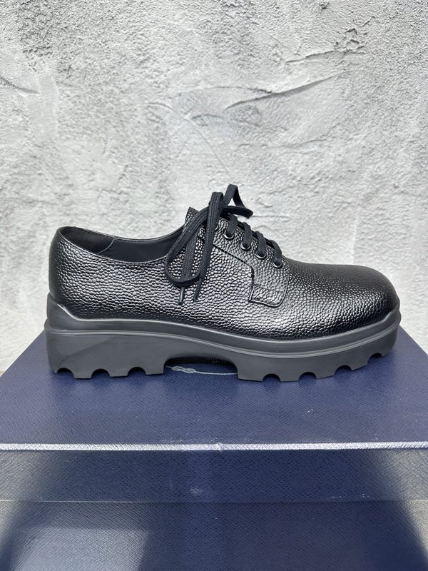 PRADA 춘추용 영국풍 비즈니스 레이스 더비슈즈 001-227722