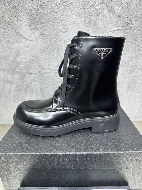 PRADA 레이스 업 가죽 나이트 부츠 001-227729