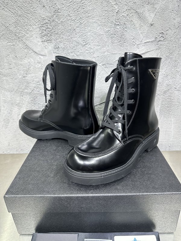 PRADA 레이스 업 가죽 나이트 부츠 001-227729