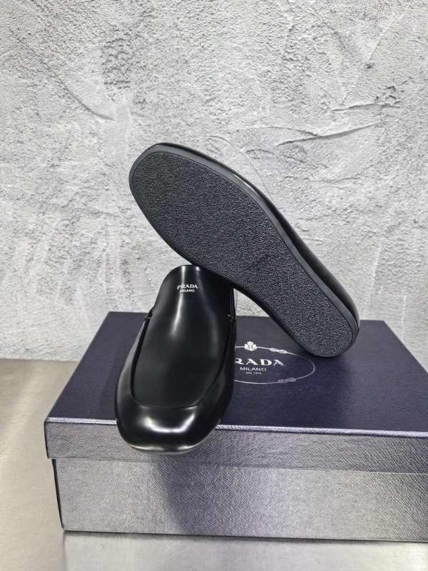 PRADA 남성 클래식 빈티지 몽크 로퍼 구두 001-227730