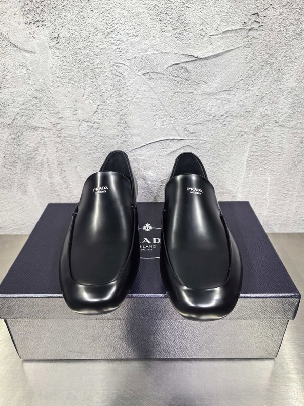 PRADA 남성 클래식 빈티지 몽크 로퍼 구두 001-227730