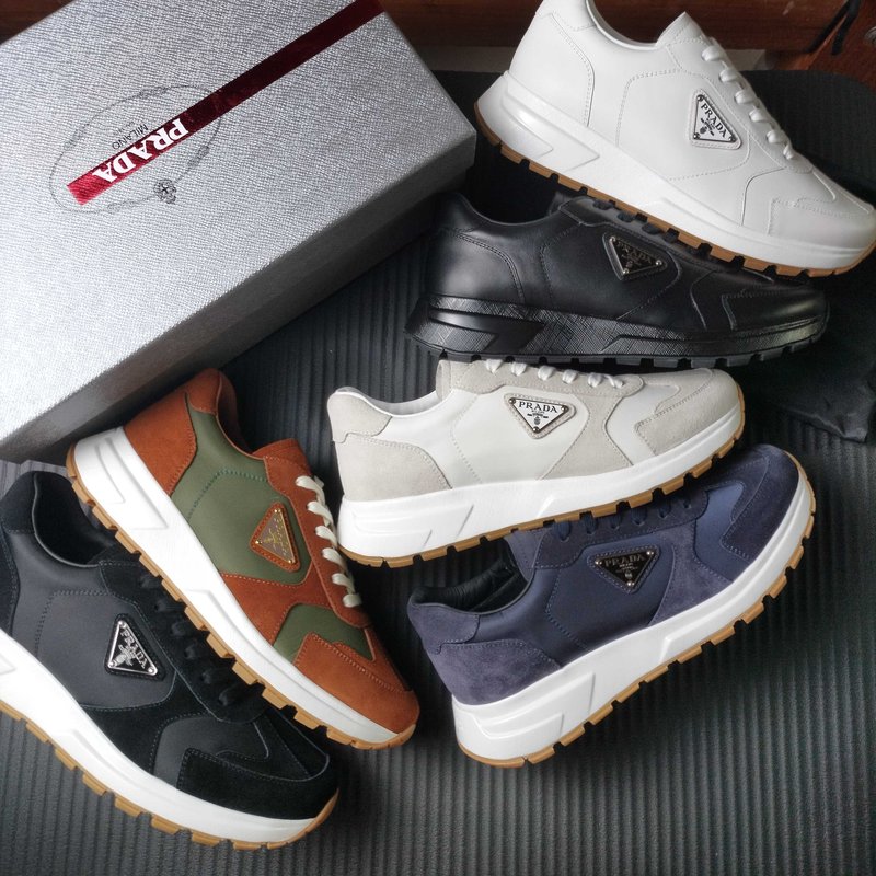 PRADA 브라운 가죽 캐주얼 운동화 001-227736