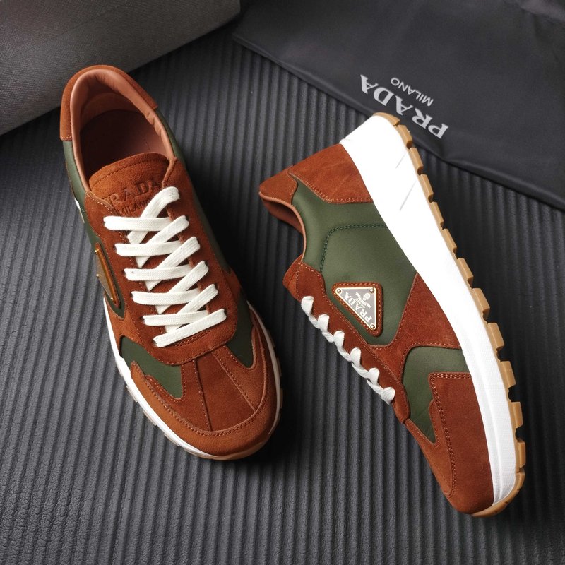 PRADA 브라운 가죽 캐주얼 운동화 001-227736
