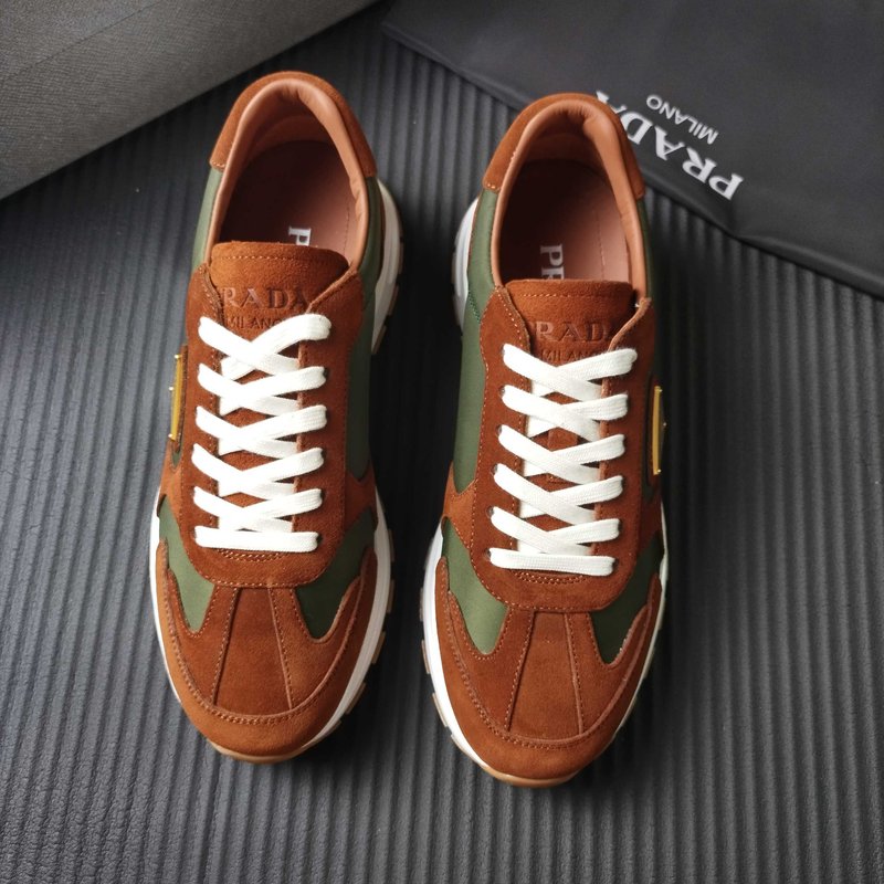 PRADA 브라운 가죽 캐주얼 운동화 001-227736