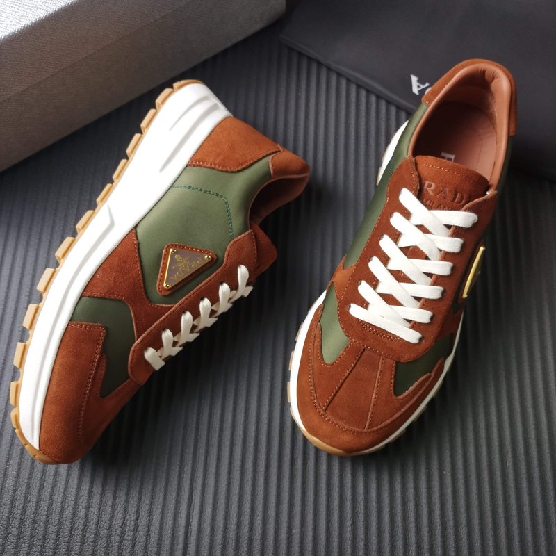 PRADA 브라운 가죽 캐주얼 운동화 001-227736