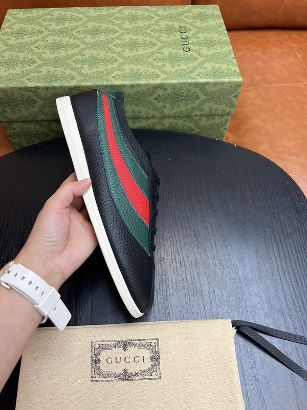 Gucci 빈티지 캐주얼 운동화 남성화 001-227775