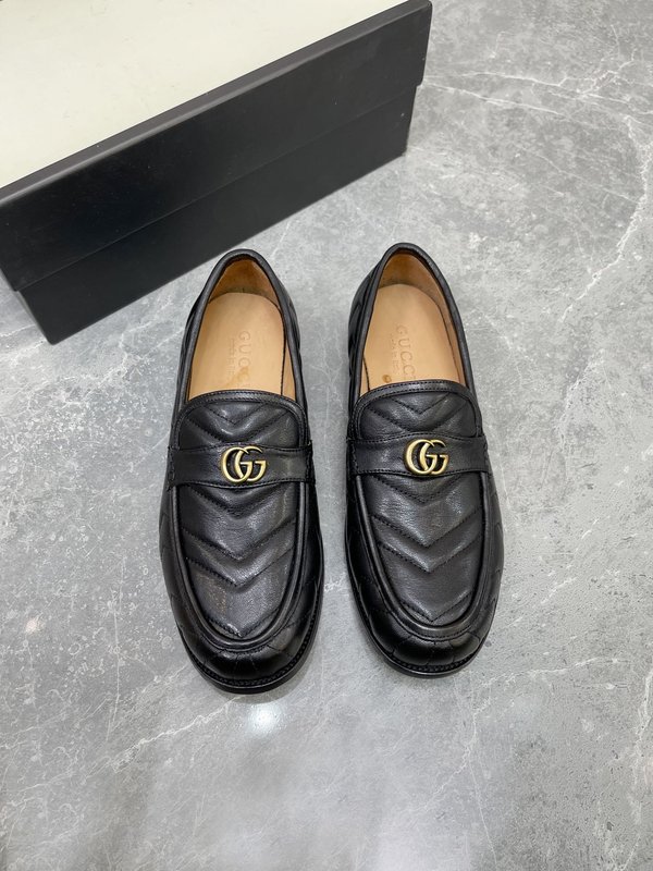 GUCCI 남성 최상급 소 가죽 로퍼 001-227791