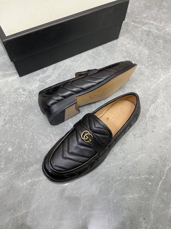 GUCCI 남성 최상급 소 가죽 로퍼 001-227791