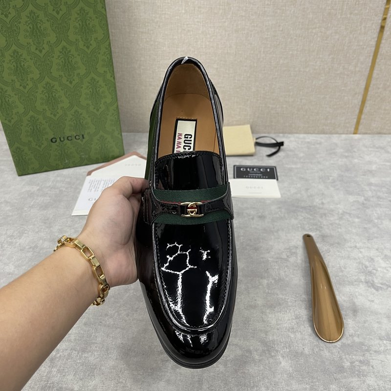 GUCCI 말비트 장식 남성 로퍼 001-227807