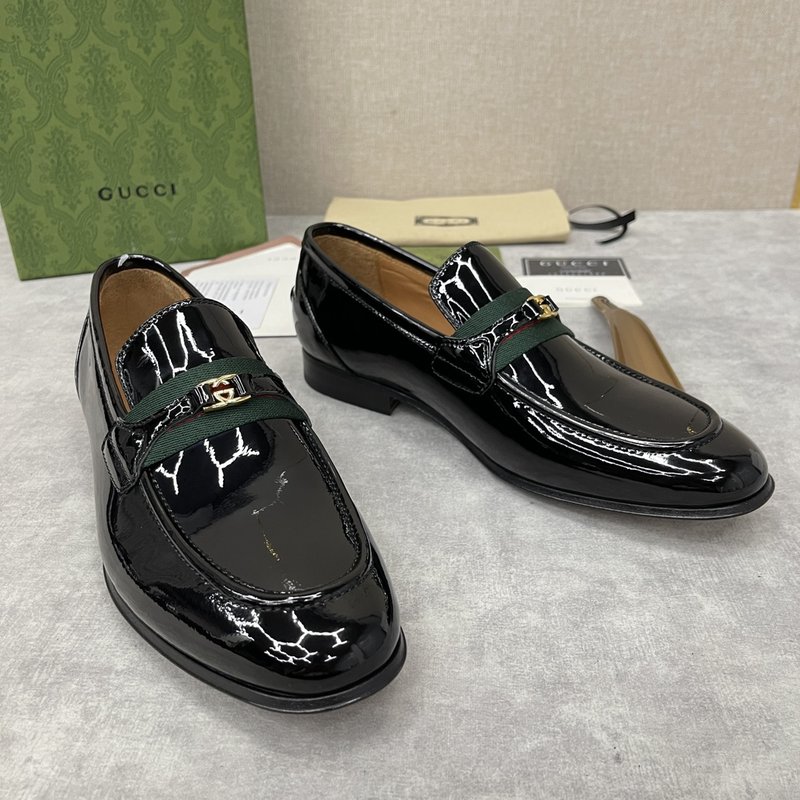 GUCCI 말비트 장식 남성 로퍼 001-227807