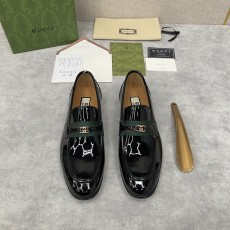 GUCCI 말비트 장식 남성 로퍼 001-227807