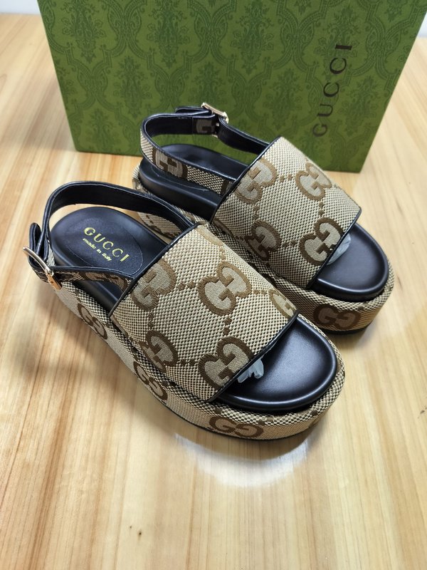 구찌 Gucci 신상 두꺼운 바닥 슬리퍼 001-227823