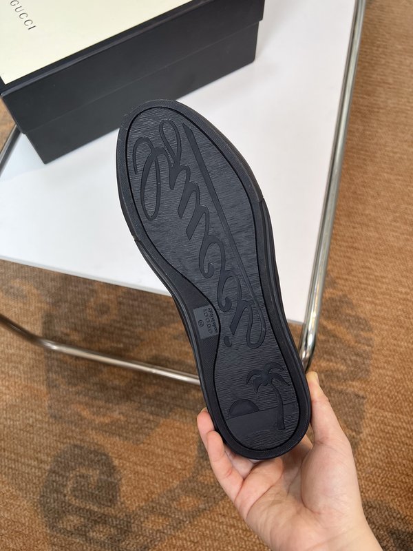 GUCCI 클래식 캐주얼 남성화 001-227833