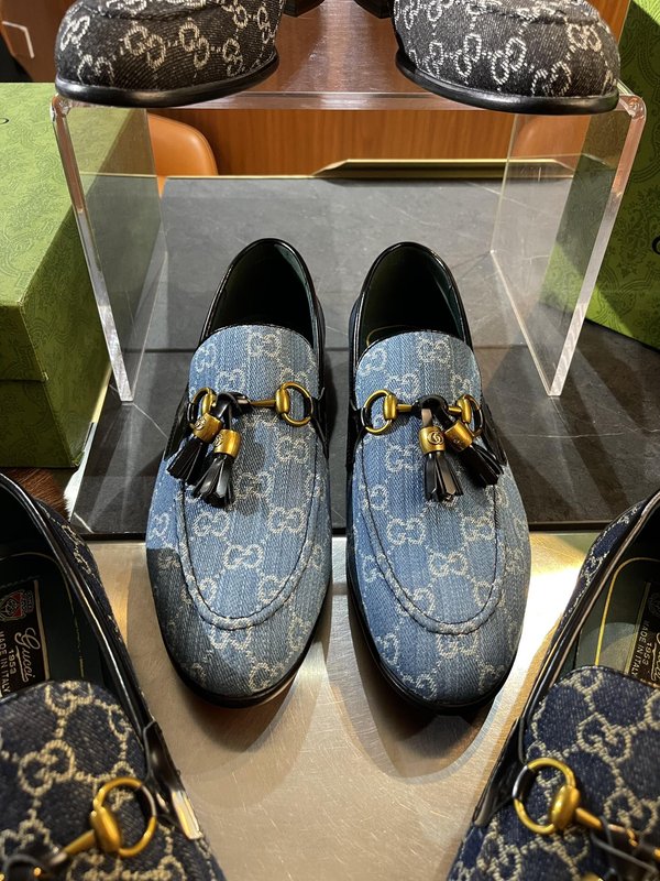 GUCCI 말비트 장식 남성 로퍼 001-227878