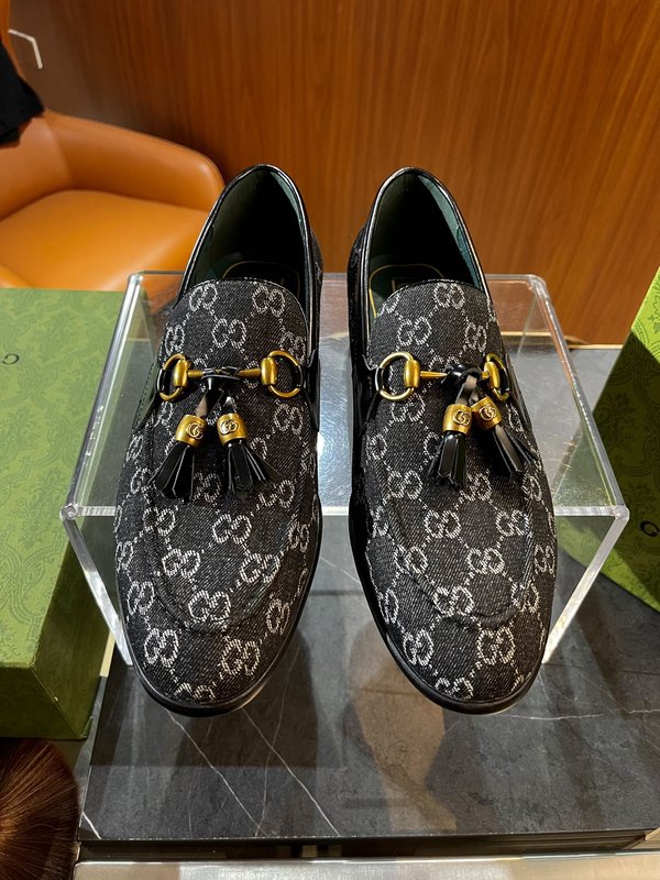 GUCCI 말비트 장식 남성 로퍼 001-227878