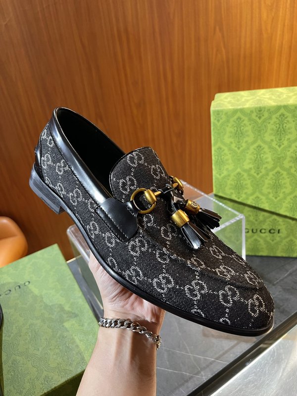 GUCCI 말비트 장식 남성 로퍼 001-227878