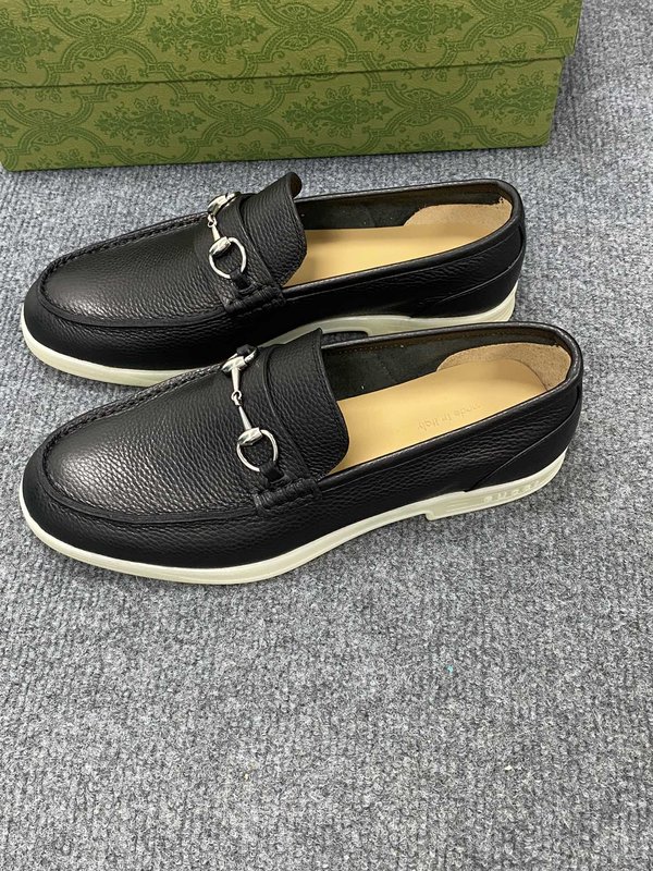 GUCCI 구찌 남성 블랙 캐주얼 슈즈 001-227880