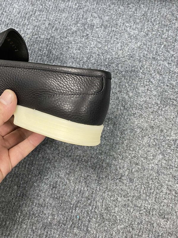 GUCCI 구찌 남성 블랙 캐주얼 슈즈 001-227880