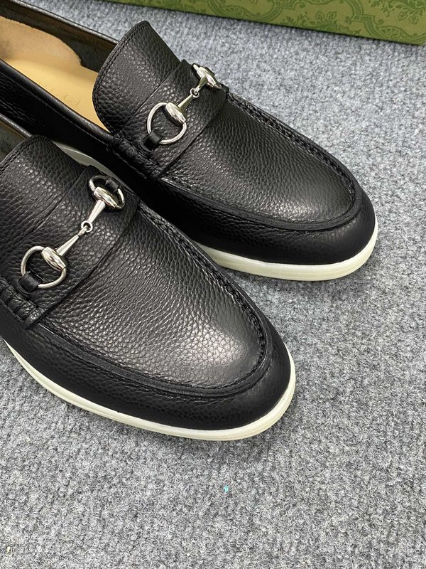 GUCCI 구찌 남성 블랙 캐주얼 슈즈 001-227880
