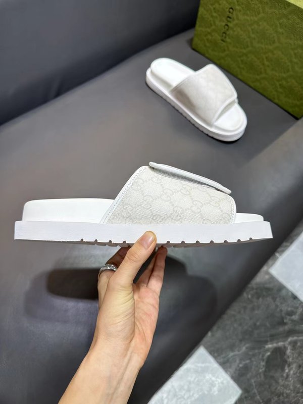 GUCCI 화이트 플랫폼 슬리퍼 001-227882