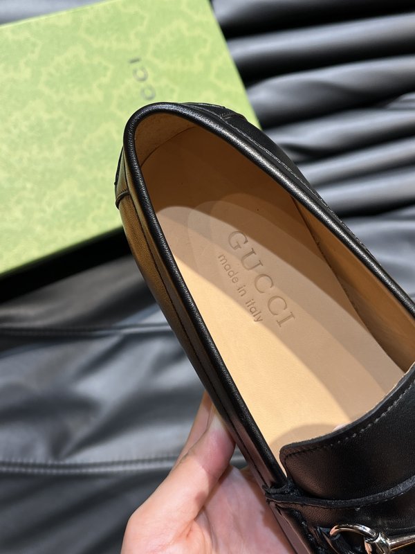 GUCCI 남성 정장 캐주얼 가죽 신발 001-227883
