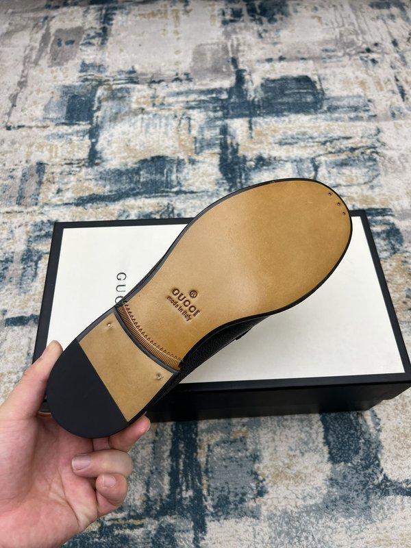 Gucci 남성 정장 로퍼 소가죽 더블 G 로고 001-227887