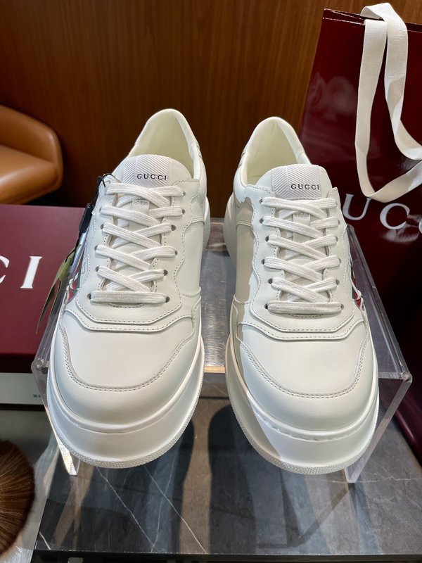 GUCCI 구찌 남녀공용 두꺼운 바닥 운동화 001-227894
