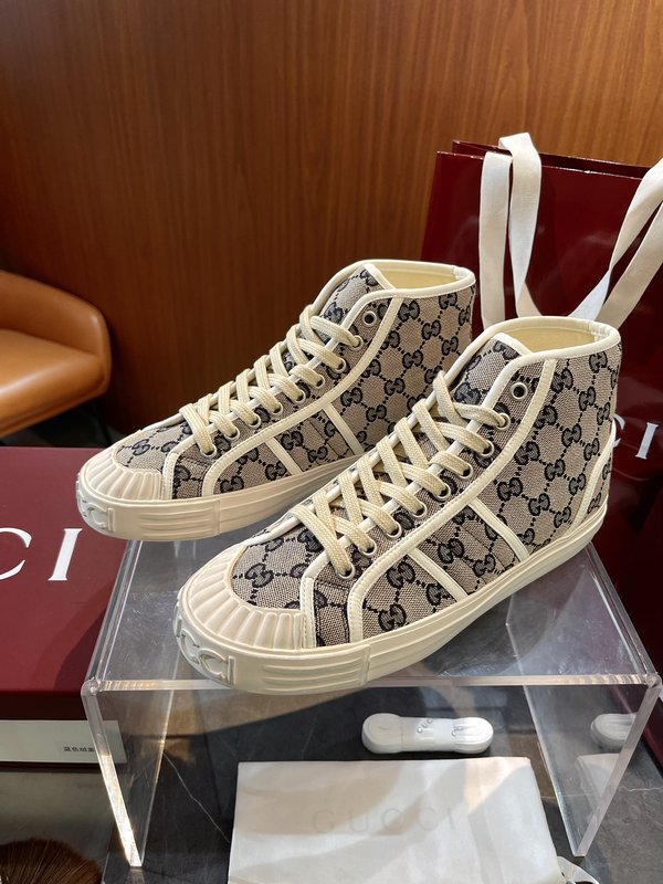 GUCCI 남성 리도 시리즈 GG 캔버스 운동화 001-227895