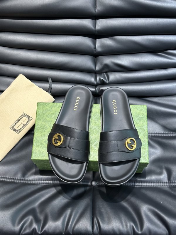 Gucci 남성 여름 소가죽 슬리퍼 001-227902