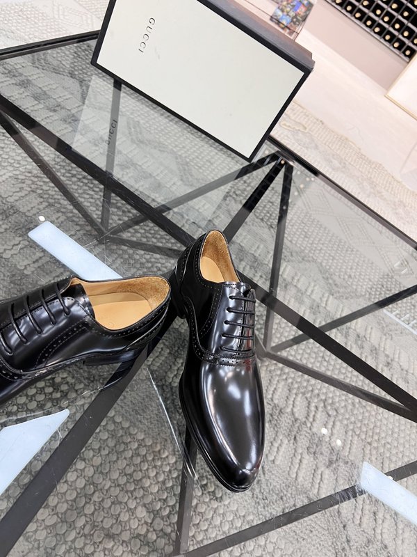 Gucci 구치 남성 가죽 구두 001-227921