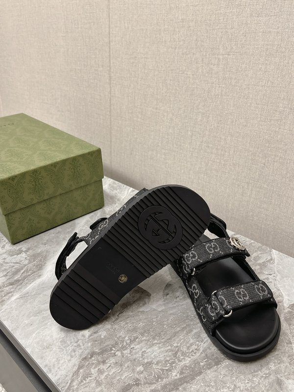 구찌 클래식 모노그램 커플 비치 샌들 001-228015