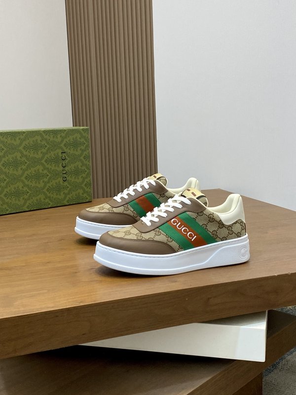 Gucci 구치 나파 가죽 자수 스니커즈 001-228085