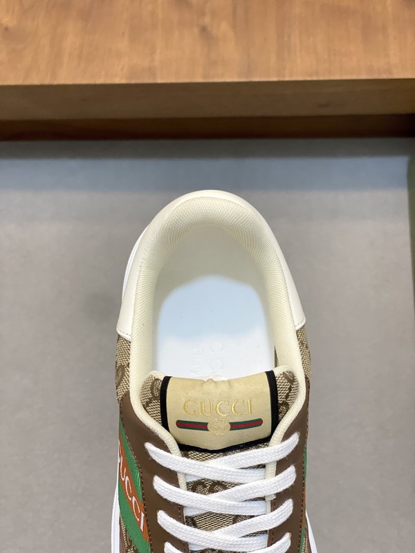 Gucci 구치 나파 가죽 자수 스니커즈 001-228085