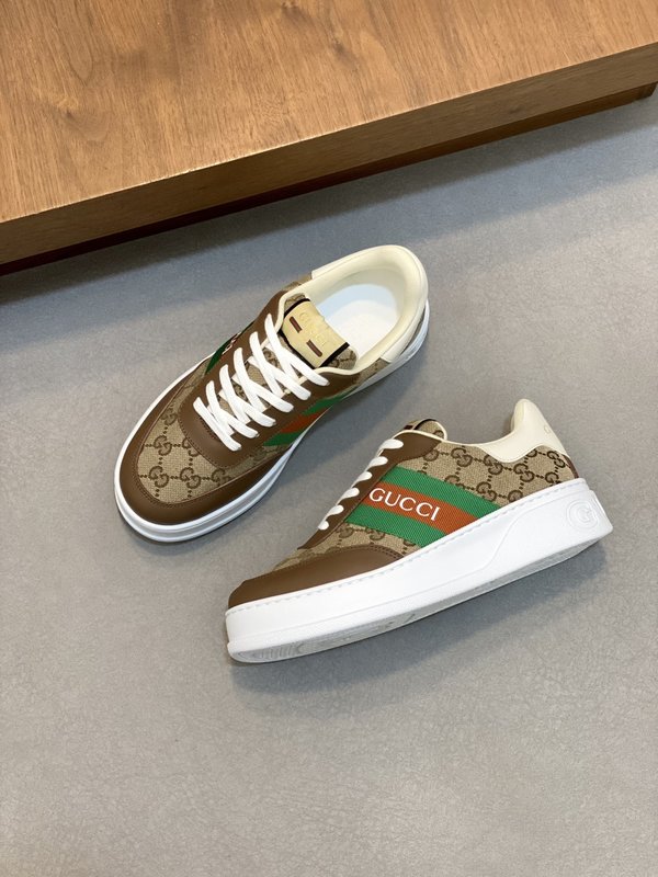 Gucci 구치 나파 가죽 자수 스니커즈 001-228085