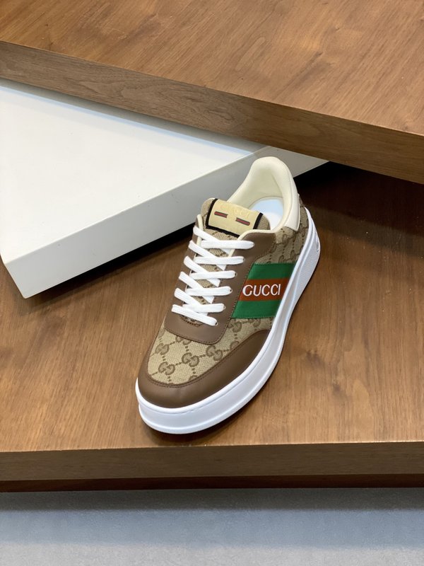 Gucci 구치 나파 가죽 자수 스니커즈 001-228085