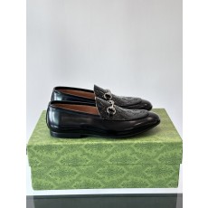 Gucci 남성 가죽 말장식 캐주얼 구두 001-228105